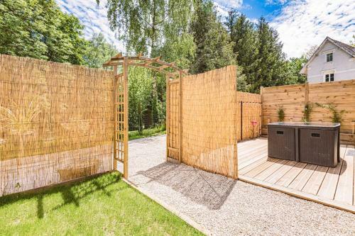 Apartamentos Gites S�r�na� Avec Vue Sur Rivi�re