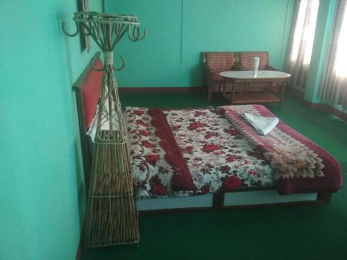 Hotel Tree Tour And Travel