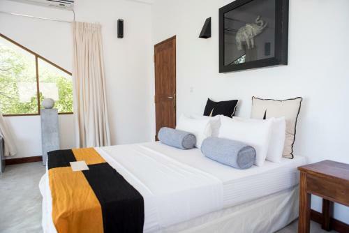 Bed & Breakfast Nagenahira Beach Villa
