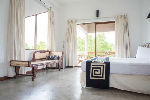 Bed & Breakfast Nagenahira Beach Villa