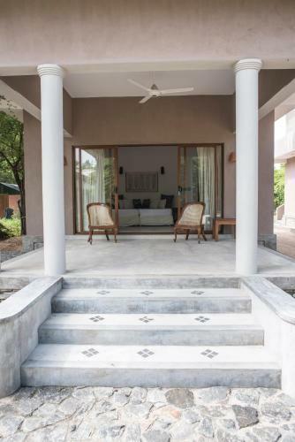 Bed & Breakfast Nagenahira Beach Villa