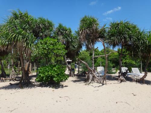 Bed & Breakfast Nagenahira Beach Villa