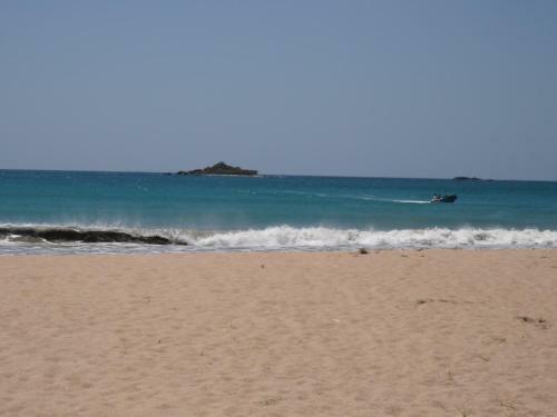 Bed & Breakfast Nagenahira Beach Villa