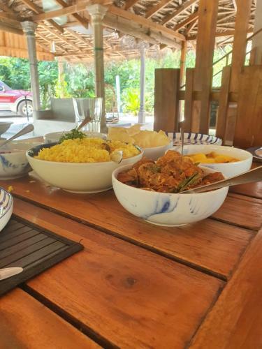 Bed & Breakfast Nagenahira Beach Villa