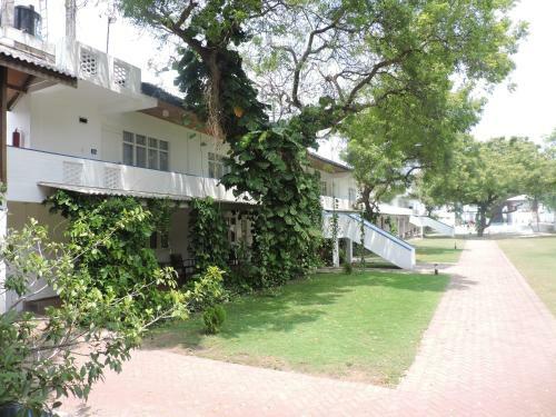 Hotel Pigeon Island Beach Resort