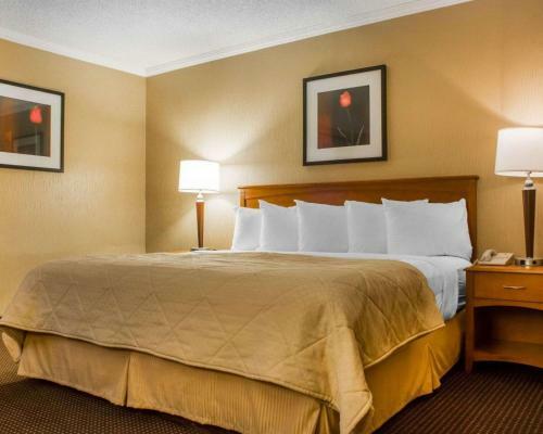 Hotel Quality Inn & Suites Riverfront Oswego