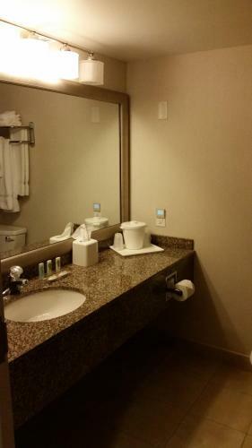 Hotel Quality Inn & Suites Riverfront Oswego