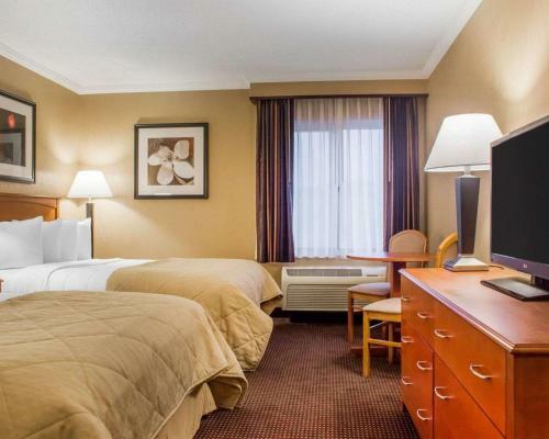 Hotel Quality Inn & Suites Riverfront Oswego