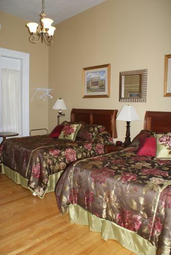 Beacon Hotel Oswego