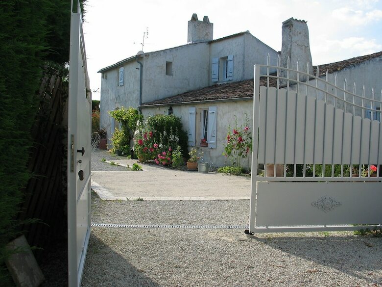 Bed & Breakfast Le Logis Du Port Paradis