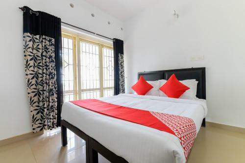 Hotel Oyo 30456 Amare Holidays