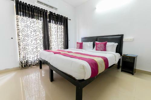 Hotel Oyo 30456 Amare Holidays