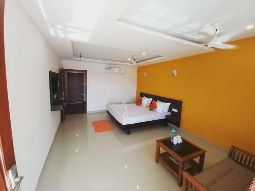 Hotel Chaandhni Lake View