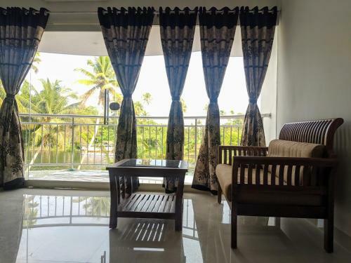 Hotel Chaandhni Lake View