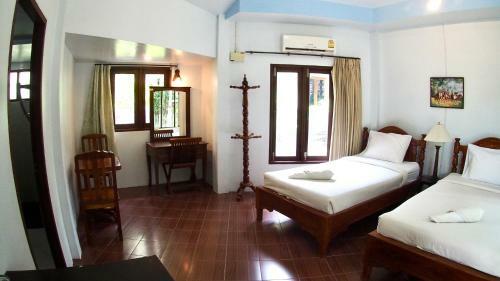Hostal Avare Seaside House Krabi