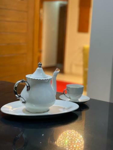 Apartamento Luxurious House, 3 Master Bedrooms, Parking