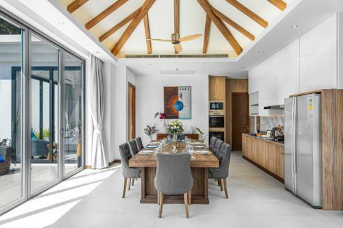 Canaan Villas Hillside