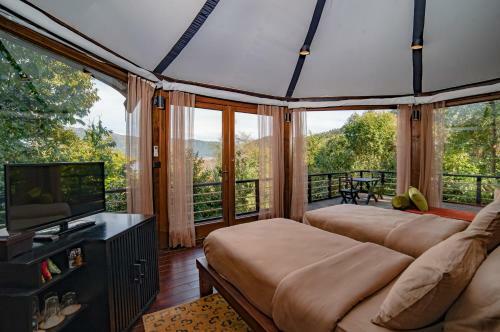 The Pavilions Himalayas Lake View