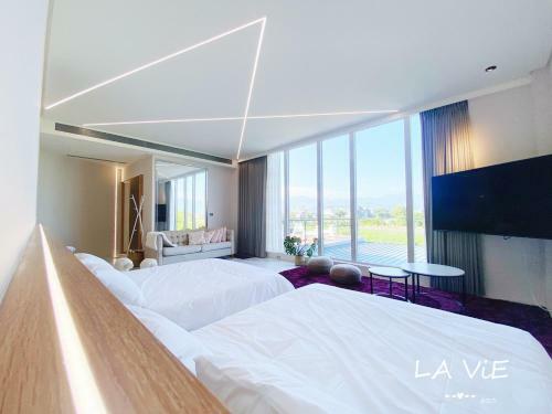 Lavie Villa