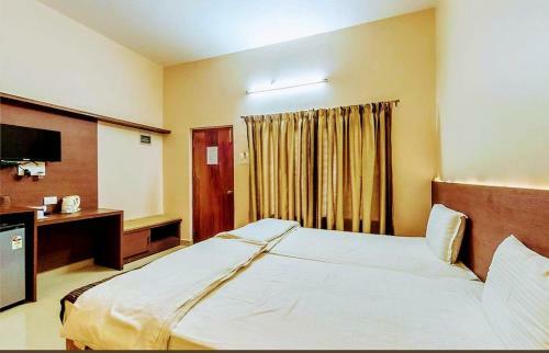 Bed & Breakfast Badami Heritage Resort