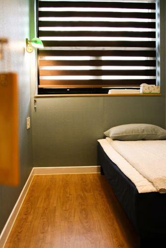 Hostal Lighthouse Guesthouse