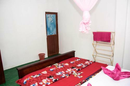 Bed & Breakfast Jungle Cottage Kitelella