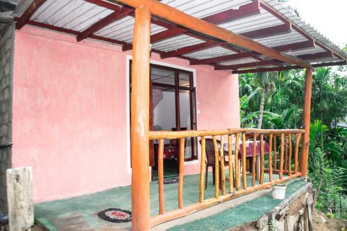 Bed & Breakfast Jungle Cottage Kitelella