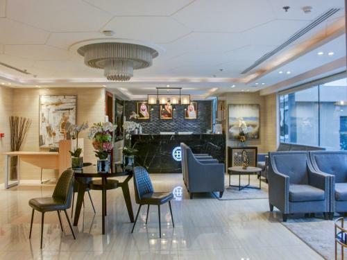 Goldish Hotel
