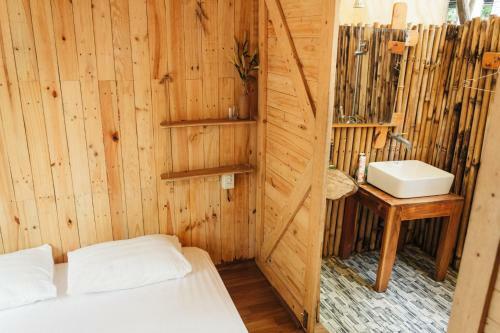 Villa ??o Hoa V�ng Cam Ranh - Venue Travel