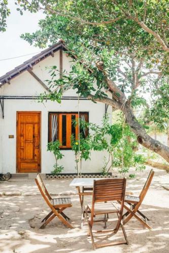 Villa ??o Hoa V�ng Cam Ranh - Venue Travel