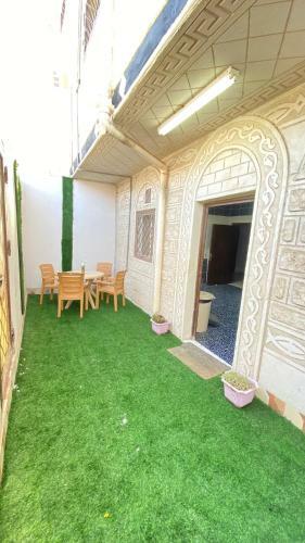 Naser Apartments