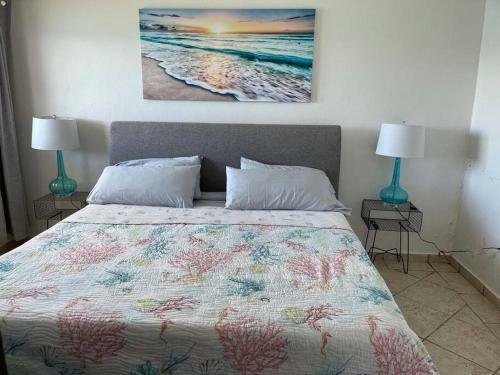 Serene, Modern Apartment With Ocean View Balcony