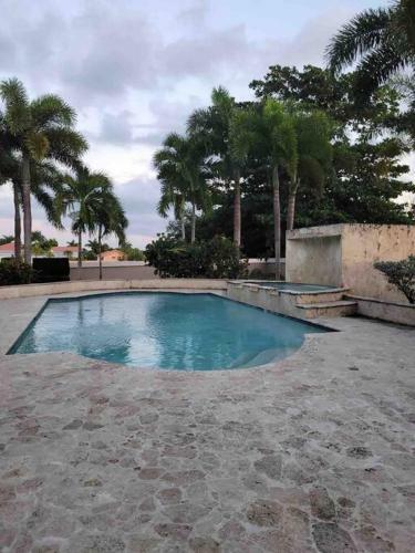 5 Bedrooms With Own Private Pool Gated Community