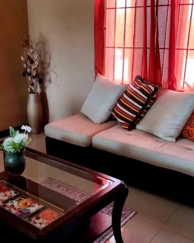 2 Bedroom Luxurious Kingston City Gem