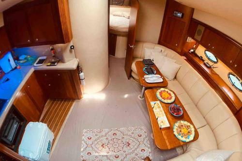 Apartamento Birdhouse Exclusive Villa, Sleeps 6, Trip Plan, Yacht