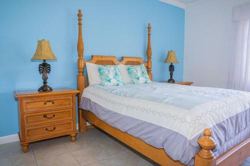 Apartamento Luxury Poolside Oasis,the Lagoons