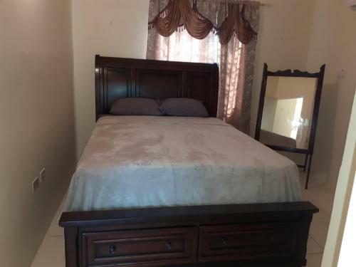Immaculate 2-bed House In Portmore