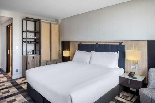 Hotel Doubletree By Hilton Karaka