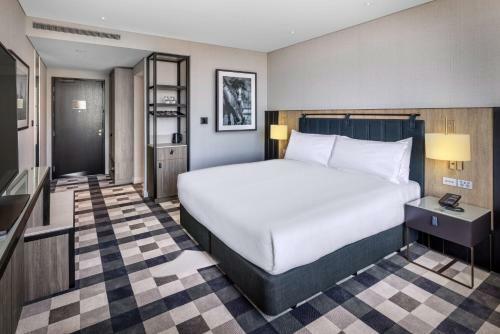 Hotel Doubletree By Hilton Karaka