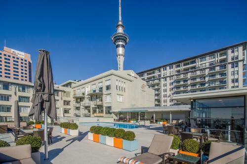 Apartamento Sophistication Stay-cation With A Roof Top Pool!
