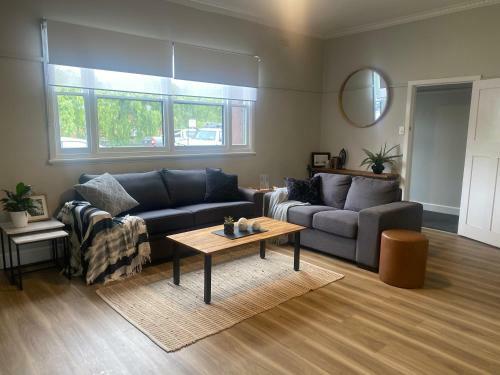 Short Stroll To Cbd - 3 Bedroom House