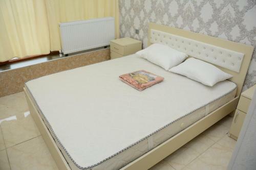 Hotel Khazri Qonaq Evi / Guest House
