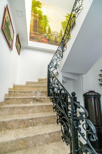 Apartament 8 Rooms In Nizami Street