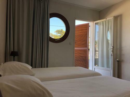 Hotel Le Pavillon Bleu