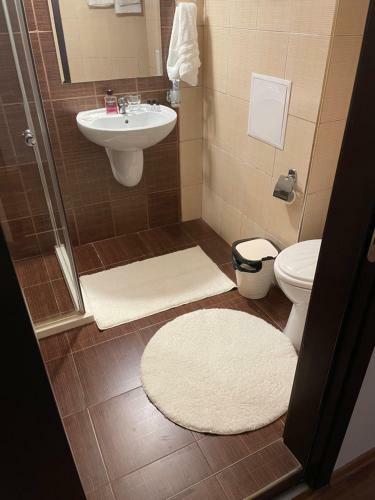 Apartman Sa 2 Spava?e Sobe