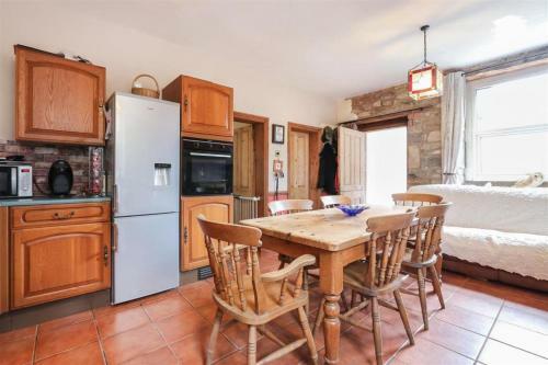Ross Test Impeccable 4-bed House In Bethel
