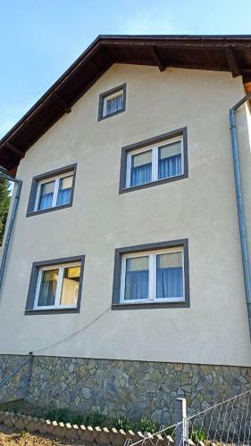 Apartman Adna