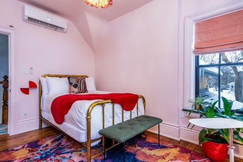 Room 8 - 11 Rooms Boutique Hotel