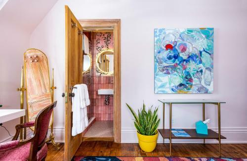 Room 8 - 11 Rooms Boutique Hotel