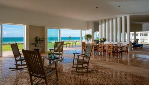 Stunning Beachfront Hacienda Style Property, East Of Progreso